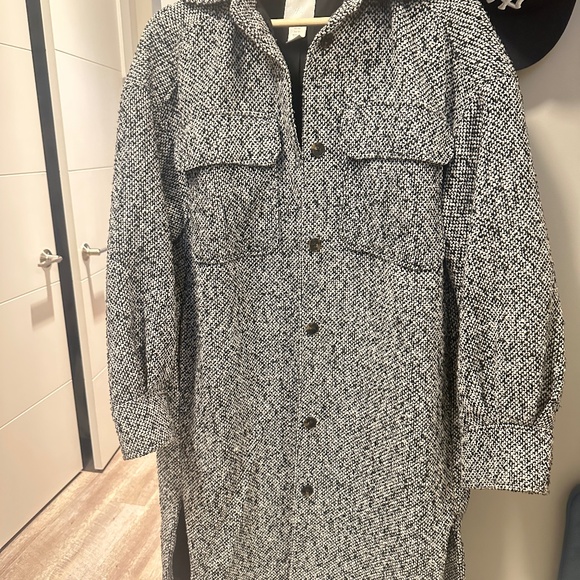 H&M oversized jacket - Picture 2 of 3